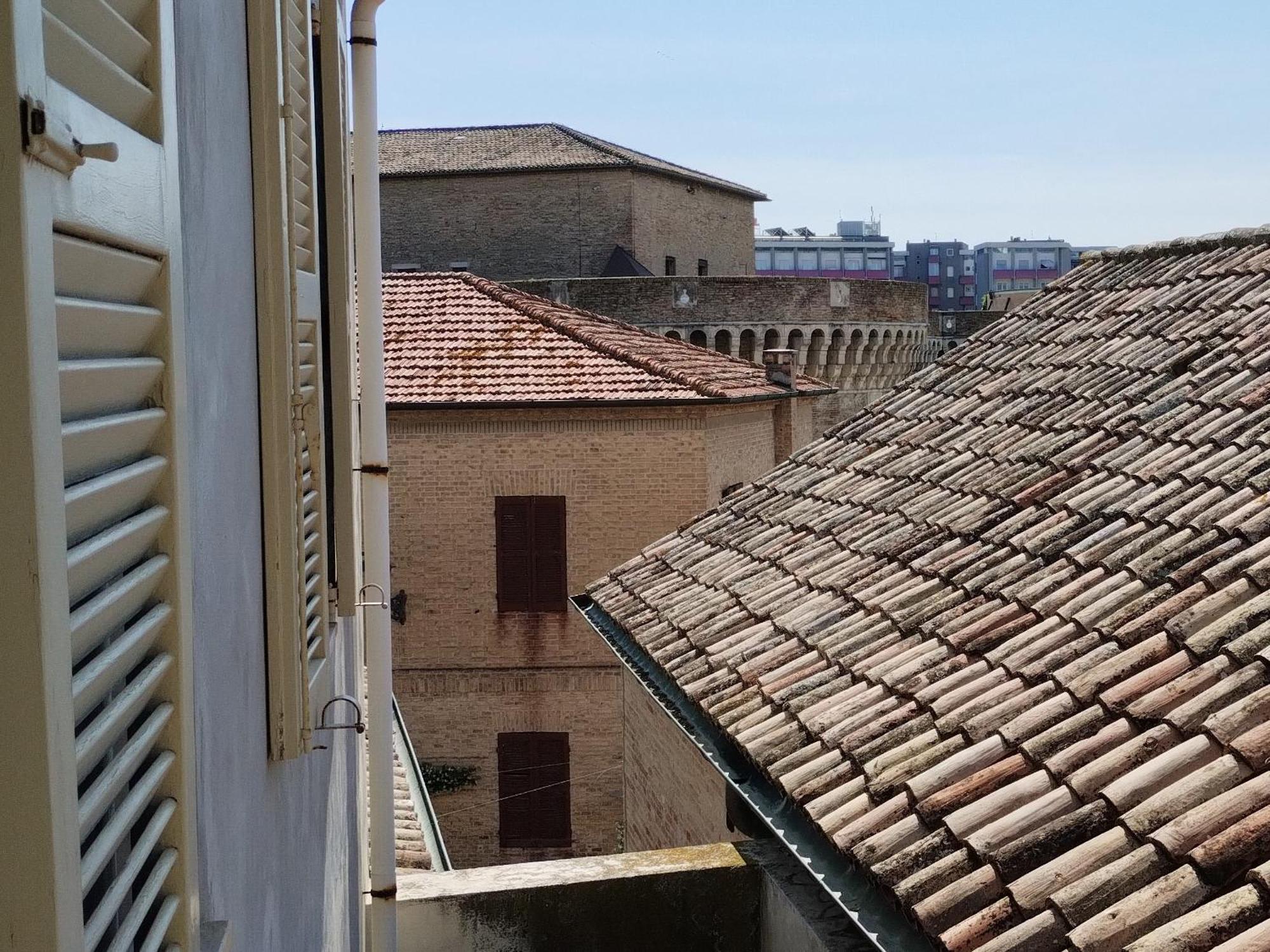 Palazzo Cavalletti - Appartamenti Nel Cuore Di Senigallia Exterior foto